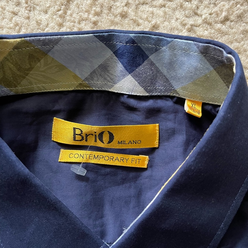 Designer Button Shirt - Picture 4 of 5